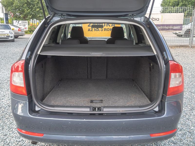 Škoda Octavia (2009) 1.6MPI 75KW – 2x KOLA - fotka 36 z 45