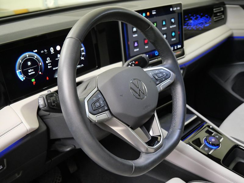 Volkswagen Tiguan - fotka 14 z 25