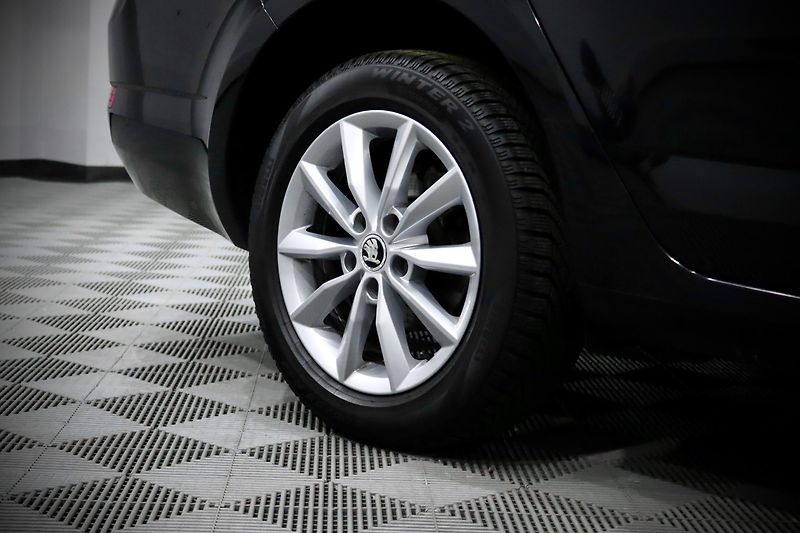 Škoda Octavia 3 Combi 1.4 TSI 110 kW - fotka 7 z 28