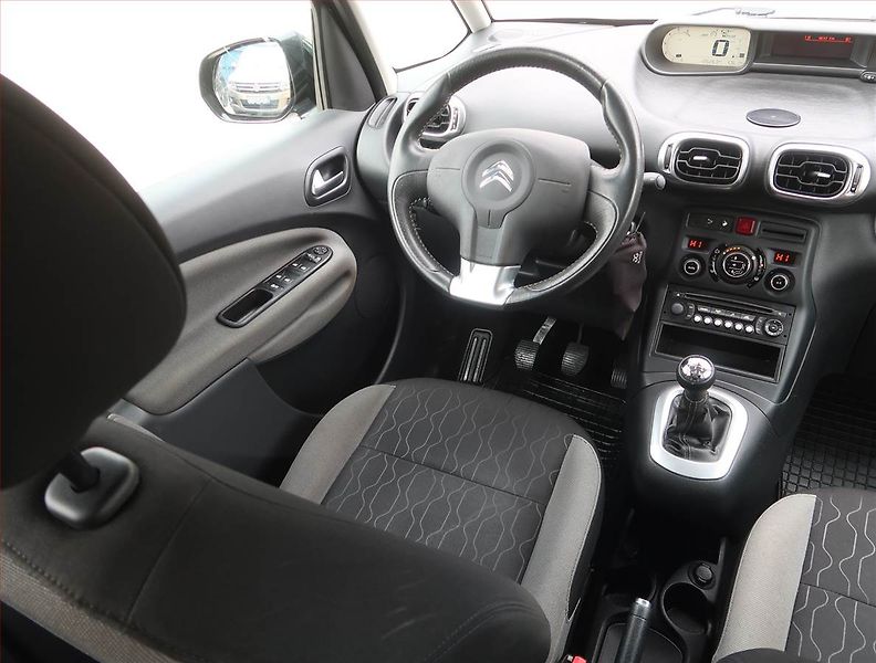 Citroën C3 Picasso (2013) 1.4 i, Serv.kniha, Tempomat - fotka 7 z 16