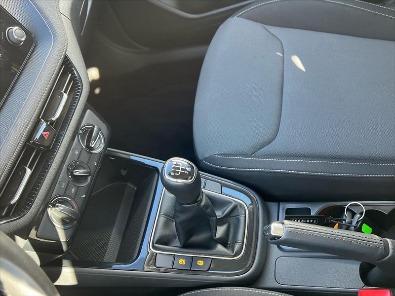 Škoda Fabia 1,0 TSi 70kW SELECTION - fotka 18 z 23