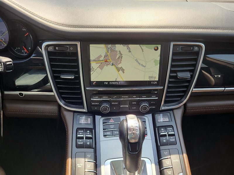 Porsche Panamera Diesel 3.0 V6 221kW - fotka 13 z 45