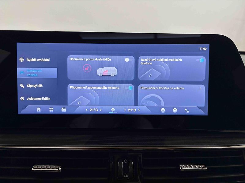 Omoda 5 (2025) 1.6 Premium 108 kW - fotka 33 z 49