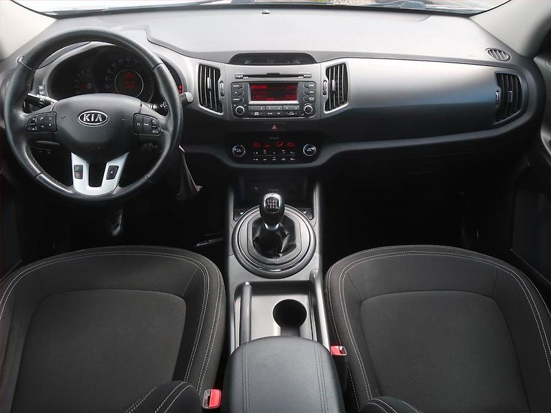 Kia Sportage (2012) Gold 1.7 CRDi, Serv.kniha - fotka 7 z 17