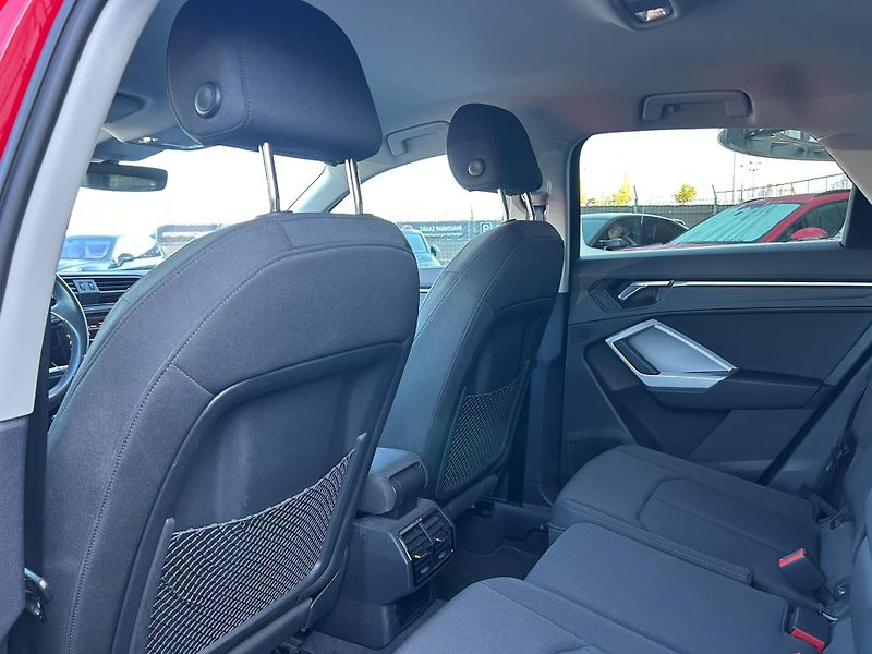 Audi Q3 2.0TDi 110kW - fotka 17 z 24