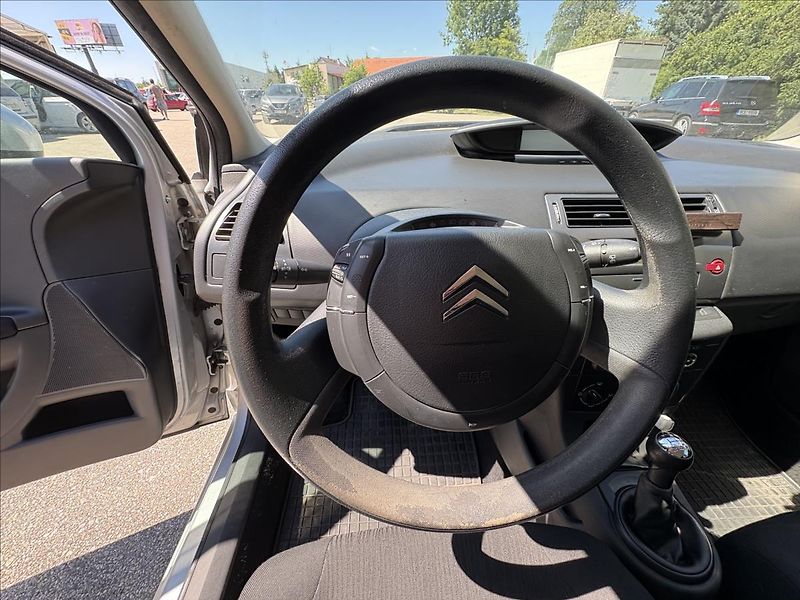 Citroën C4 1,4 i 65kW CZ,Klima,Orig.Km ! - fotka 5 z 21