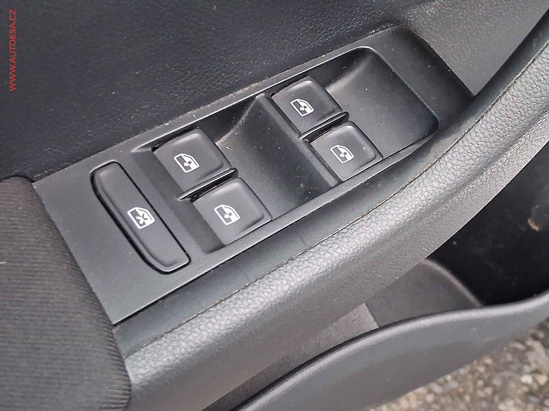 Škoda Fabia (2021) 1.0 TSi, 1.maj,ČR, Ambition - fotka 11 z 17