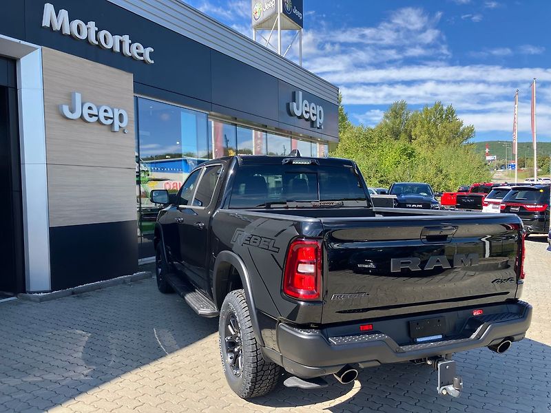 Dodge RAM (2025) 3.0 I6 426k REBEL PREMIUM EDIT - fotka 15 z 77