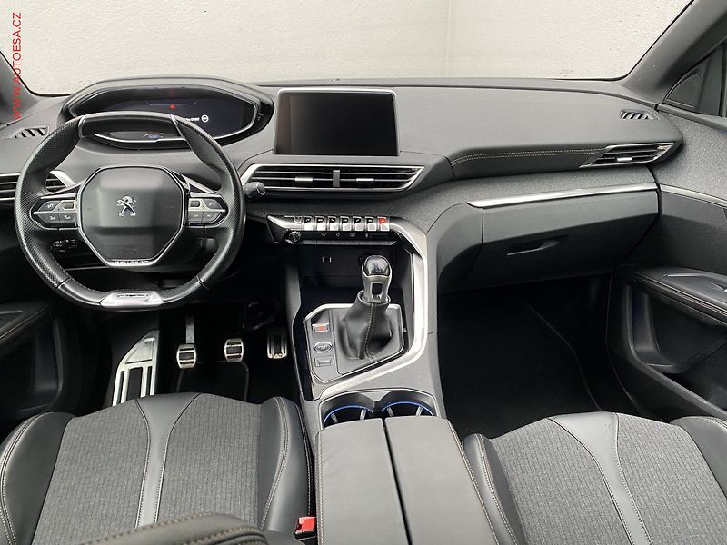 Peugeot 5008 (2018) 1.5 HDi, GT Line - fotka 8 z 18