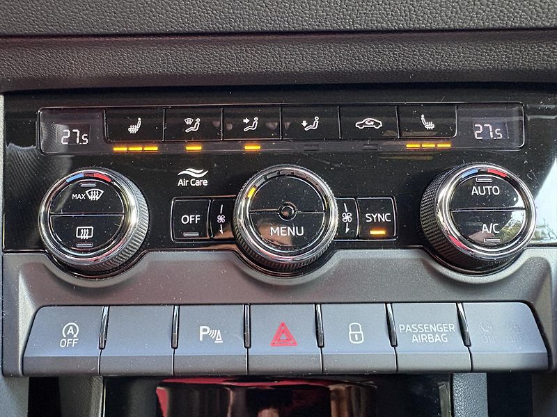Škoda Karoq (2022) 2.0TSi 140kW 4x4SPORTLINE      - fotka 17 z 45