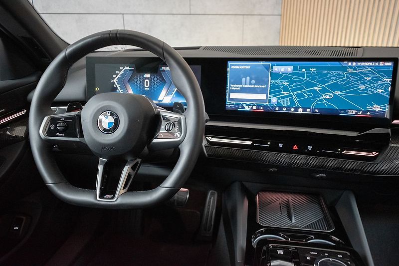 BMW Řada 5 540d xDrive ///M*HK*ČR*ZÁRUKA - fotka 9 z 58