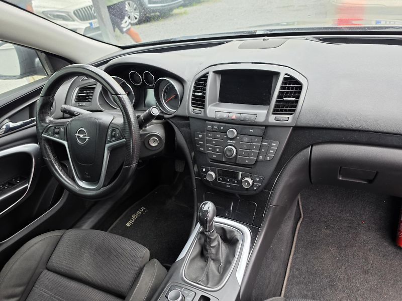Opel Insignia 2.0CDTI Opc Line - fotka 17 z 20