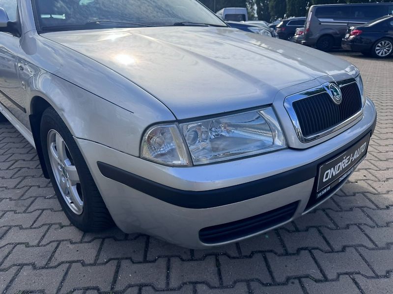 Škoda Octavia (2004) 1,9 TDI 81 KW ELEGANCE TAŽNÉ - fotka 10 z 42