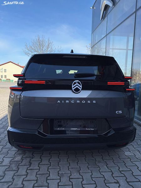 Citroën C5 Aircross MAX Plug-in Hybrid - fotka 5 z 12