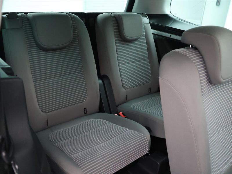 Seat Alhambra 2,0 TDI 103 kW 4DRIVE Panorama - fotka 14 z 38