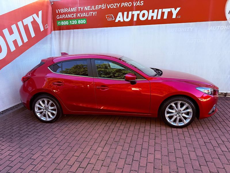 Mazda 3 2.0 Skyactiv 121 kW, ČR, 1.Maj - fotka 6 z 30