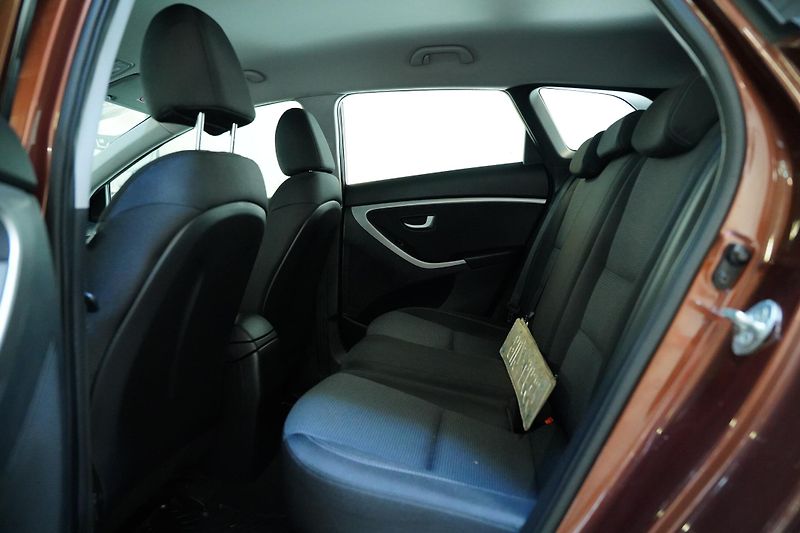 Hyundai i30 - fotka 30 z 30