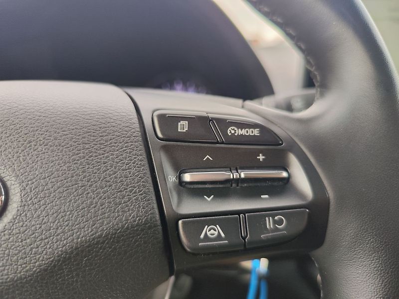 Hyundai i30 1.0 T-GDI/88kW Smart Navi DCT - fotka 26 z 33
