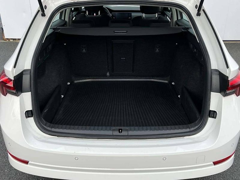 Škoda Octavia (2022) Combi Ambition 2.0 TDI - fotka 12 z 20