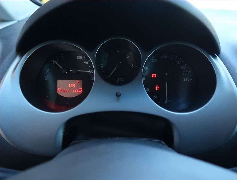 Seat Altea (2008) 1.9 TDI, Tažné, za dobrou cenu - fotka 11 z 17
