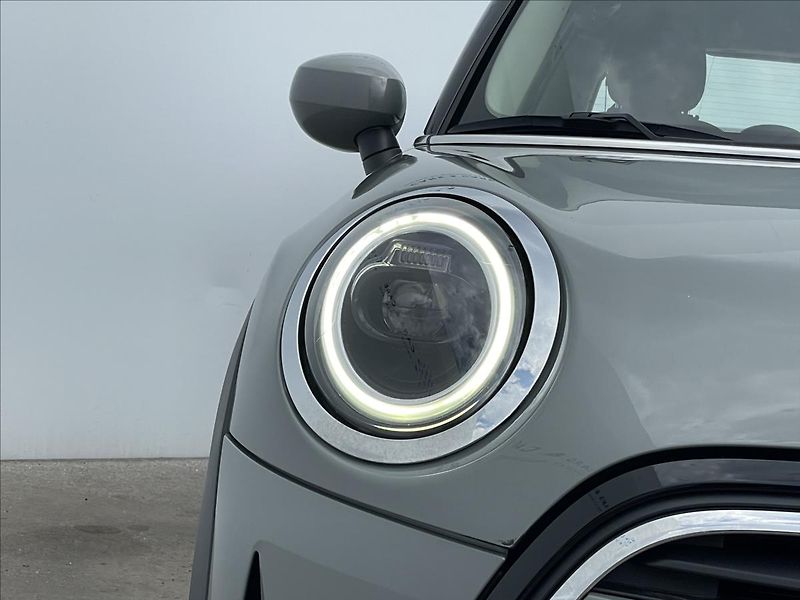 Mini Cooper 1,5 PDC - fotka 20 z 22