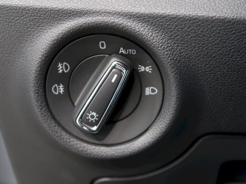 Škoda Kamiq (2025) MONTE CARLO 1.0TSI 85KW TAŽNÉ - fotka 36 z 41