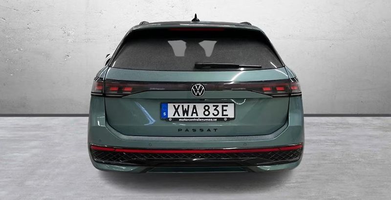 Volkswagen Passat Variant 2.0 TDI 4M R-Line Pano. HuD - fotka 4 z 6