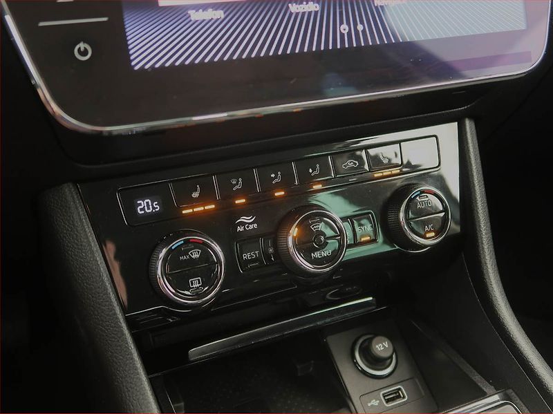 Škoda Superb (2018) Style 2.0 TDI, Automat - fotka 22 z 23