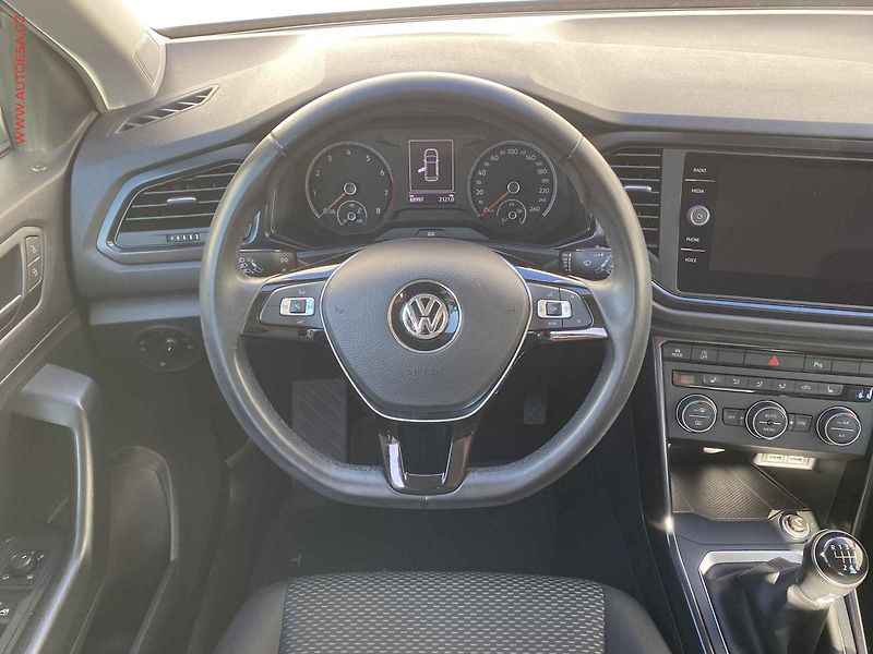 Volkswagen T-Roc (2018) 1.0 TSi, Trendline, navi - fotka 11 z 18