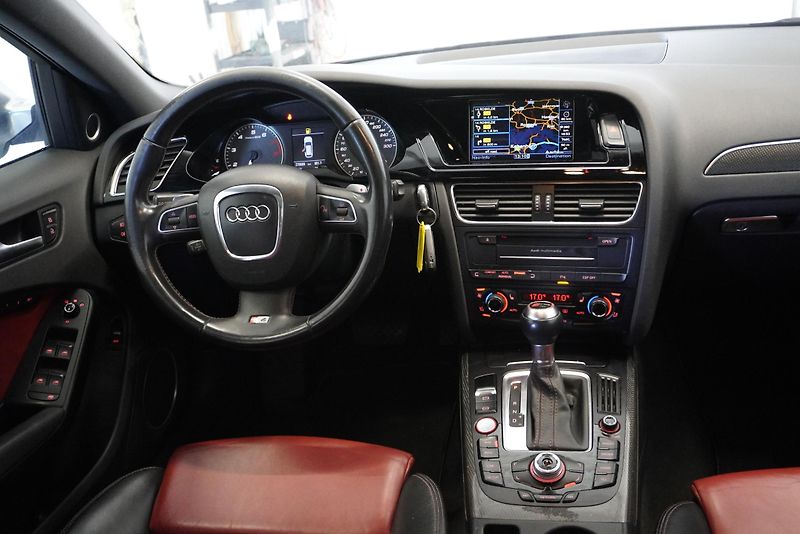 Audi S4 3.0 TFSI 333PS QUATTRO AUTOMAT - fotka 26 z 36