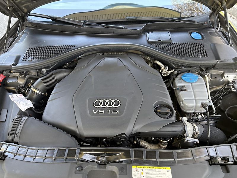 Audi A6 (2012) kombi 3.0 V6 TDI quattro pěkná - fotka 20 z 31