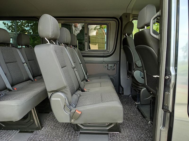 Mercedes-Benz Sprinter (2024) 319 CDI, 4x4, Tourer Select - fotka 27 z 29