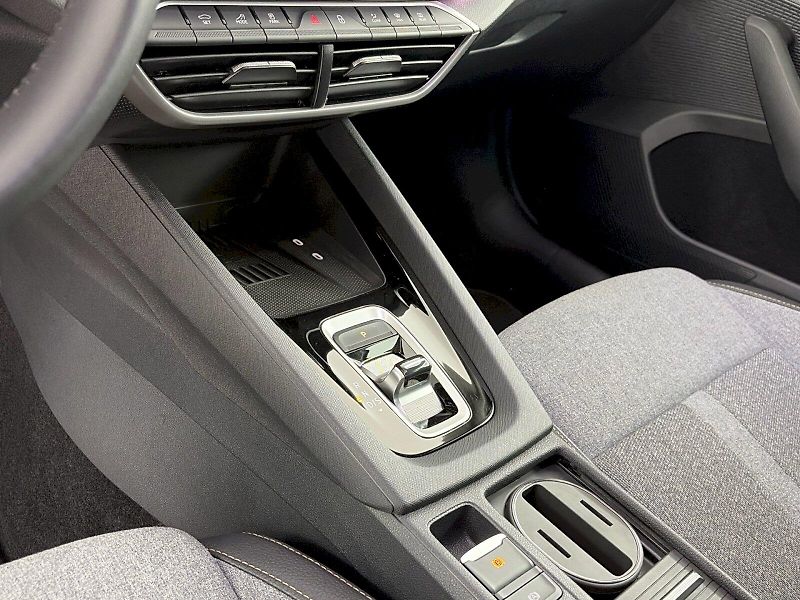 Škoda Octavia (2025) Combi DSG 1.5TSI 110kW Top Sel - fotka 20 z 31