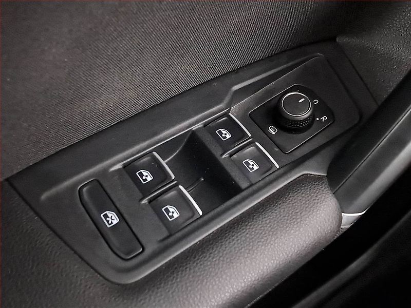 Volkswagen Tiguan (2017) 2.0 TDI, 4X4, Automat, Kůže - fotka 16 z 18