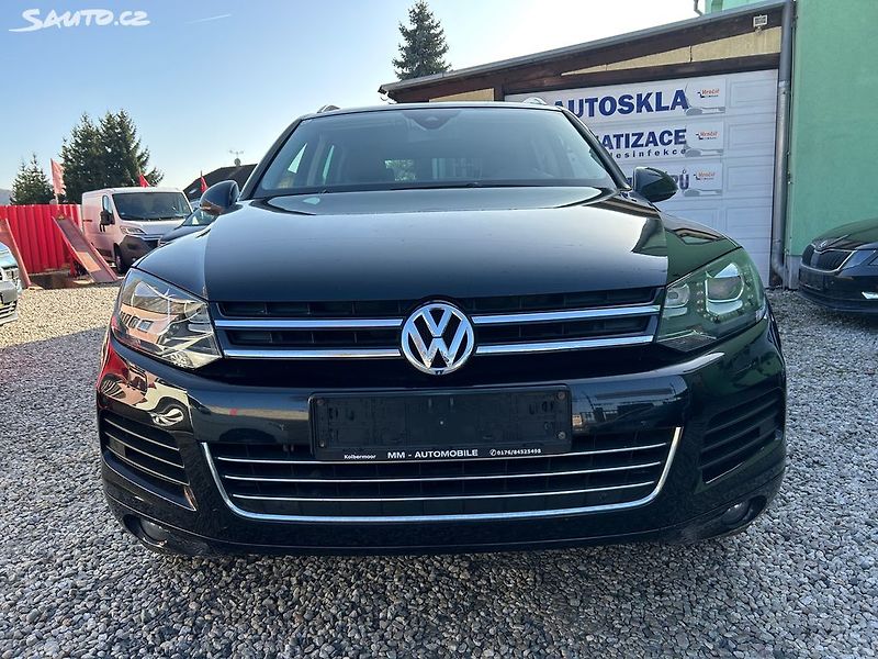 Volkswagen Touareg (2014) 3.0 TDi 150 KW SERVISNÍ KNIHA - fotka 2 z 37