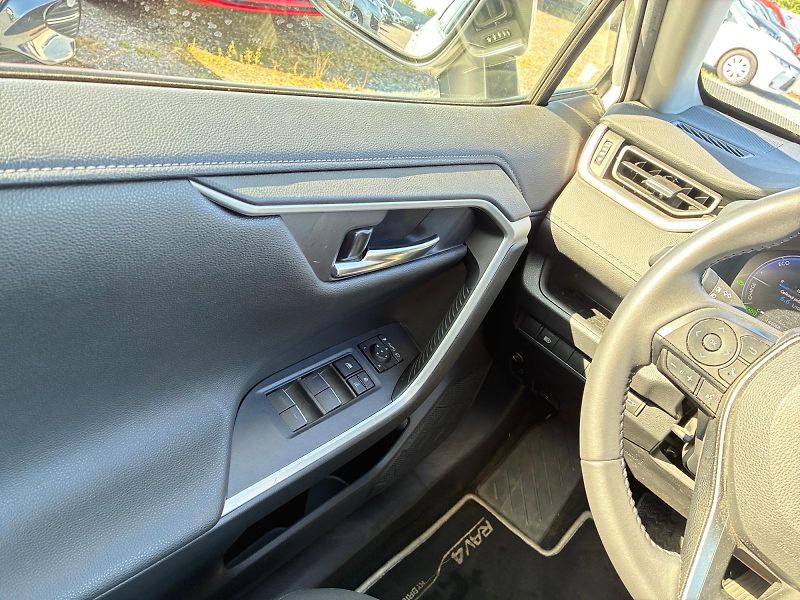 Toyota RAV4 (2023) COMFORT 2.5 HYBRID 131kW 4WD  - fotka 11 z 11