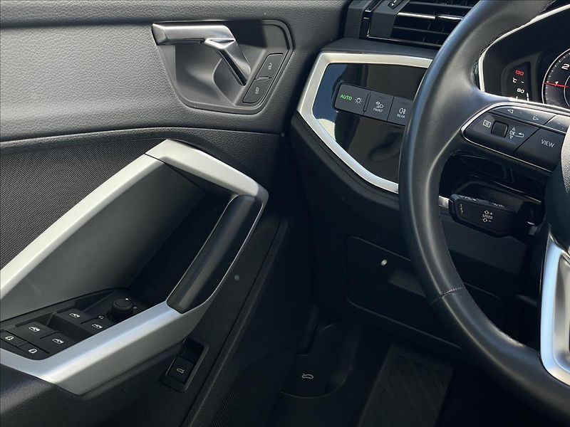Audi Q3 1,5 35 TFSI A7 S line Gravity - fotka 15 z 24