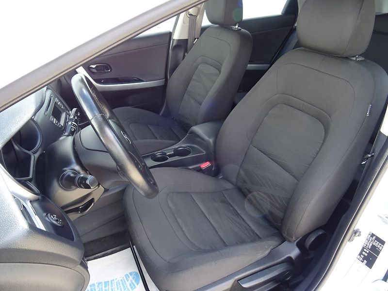 Kia Ceed (2018) 1.6GDi,99kW,1majČR,DPH,S.kniha - fotka 6 z 20