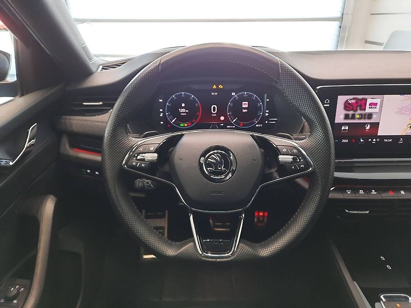 Škoda Octavia (2023) Sportline Combi 1.5 TSI (110kW - fotka 14 z 28