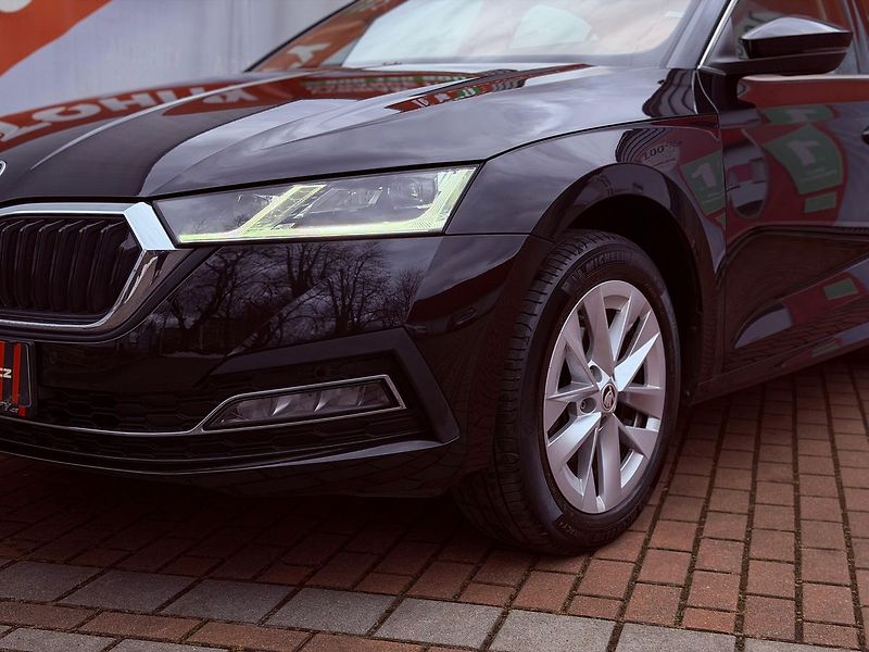 Škoda Octavia 2.0 TDi Style, ČR, 1.Maj, Serv - fotka 3 z 33
