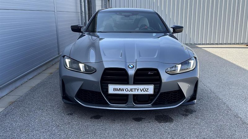 BMW M4 Competition M xDrive - fotka 12 z 14