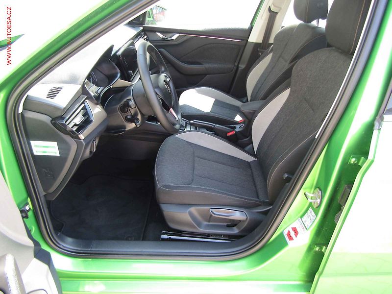 Škoda Kamiq (2020) 1.0 TSi, ČR, Style, STK3/28 - fotka 9 z 19