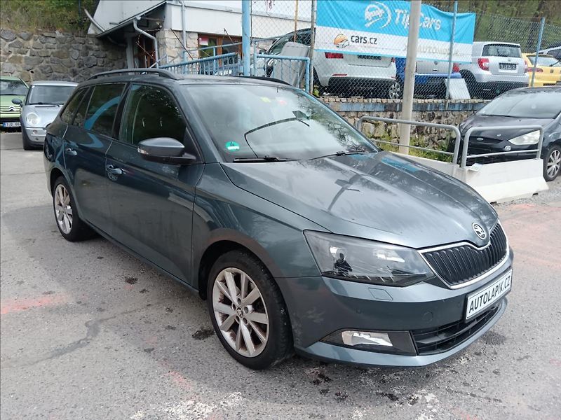 Škoda Fabia 1,2 TSi DSG  Joy - fotka 17 z 24