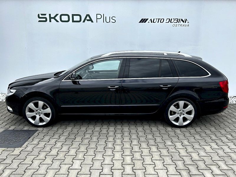 Škoda Superb (2019) Combi 2.0 TDI CR DPF 125kW MP6 - fotka 3 z 28