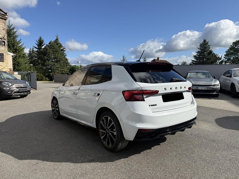 Škoda Fabia Monte Carlo 1.0 TSI 85 kW - fotka 4 z 26