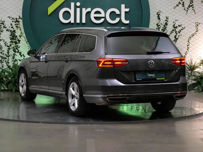 Volkswagen Passat - fotka 7 z 23