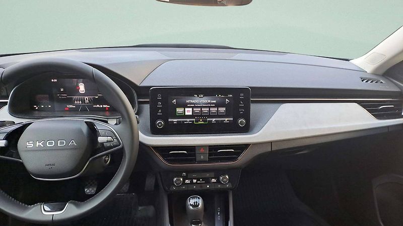 Škoda Kamiq Top Selection 1,0 TSI/85 kW 6M - fotka 15 z 16
