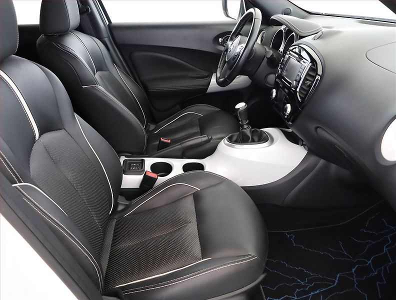 Nissan Juke (2017) 1.5 dCi, Serv.kniha, Navi - fotka 7 z 13