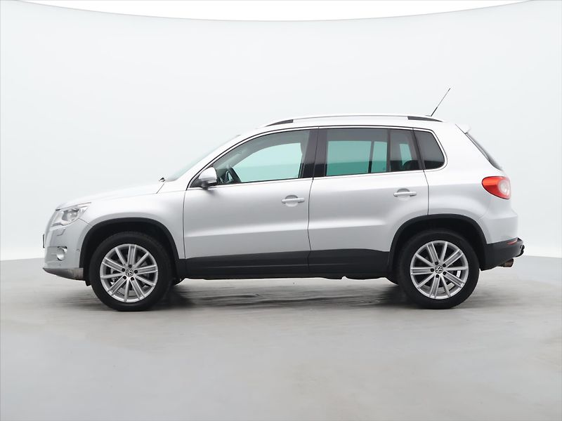 Volkswagen Tiguan 2,0 103KW KŮŽE DSG 4MOTION ALU - fotka 3 z 28