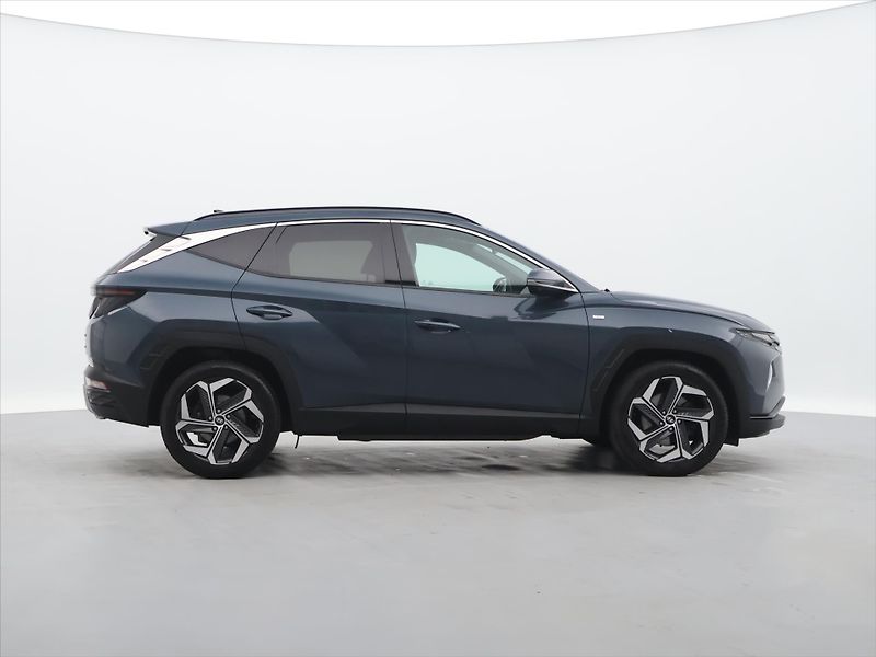Hyundai Tucson 1,6 T-GDI 132kW 4x4 CZ Premium - fotka 8 z 36